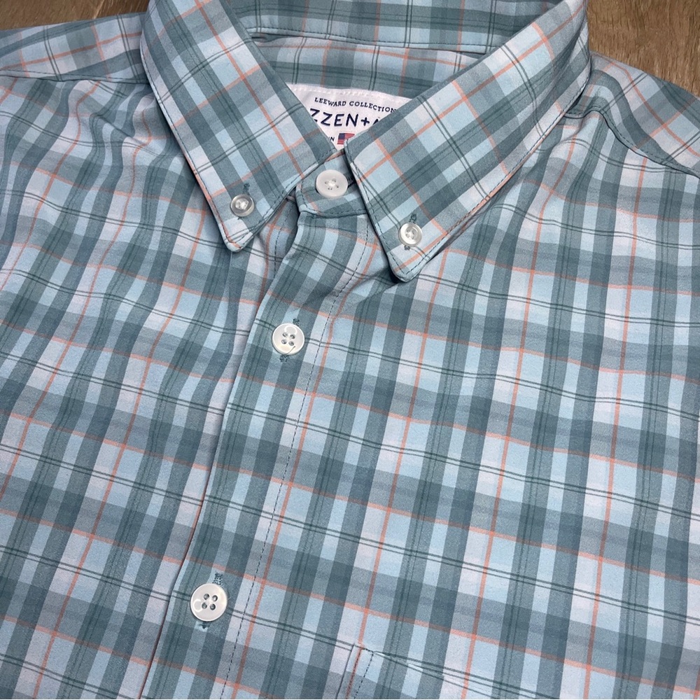 Mizzen + Main Men’s Medium Leeward Trim Fit Blue Plaid Short Sleeve Button Shirt